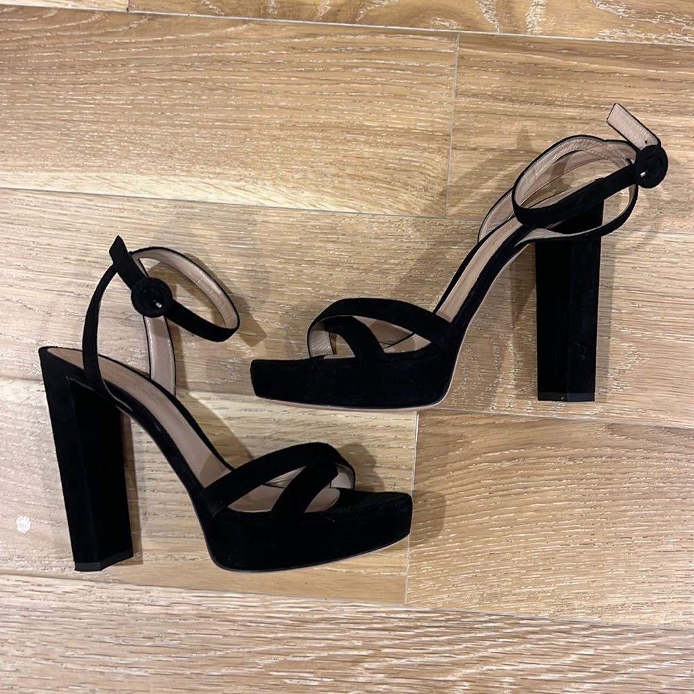 Gianvito Rossi Black Poppy 100 Suede Heels Sandals 39.5